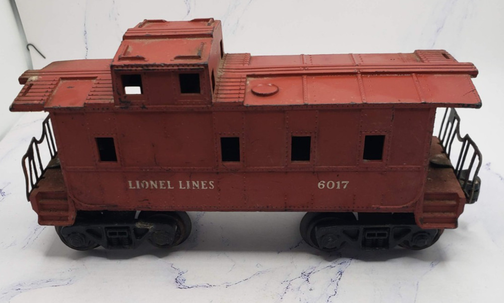 Vintage Lionel Lines 6017 Red Caboose O Gauge Train Car